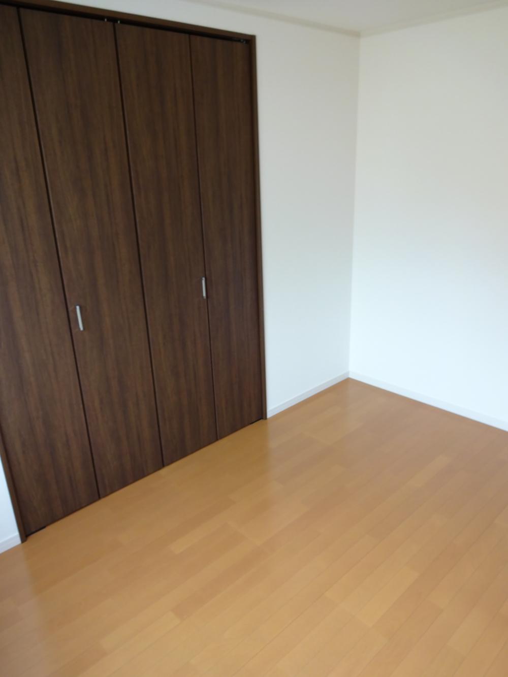 Non-living room. Room (August 2013) Shooting