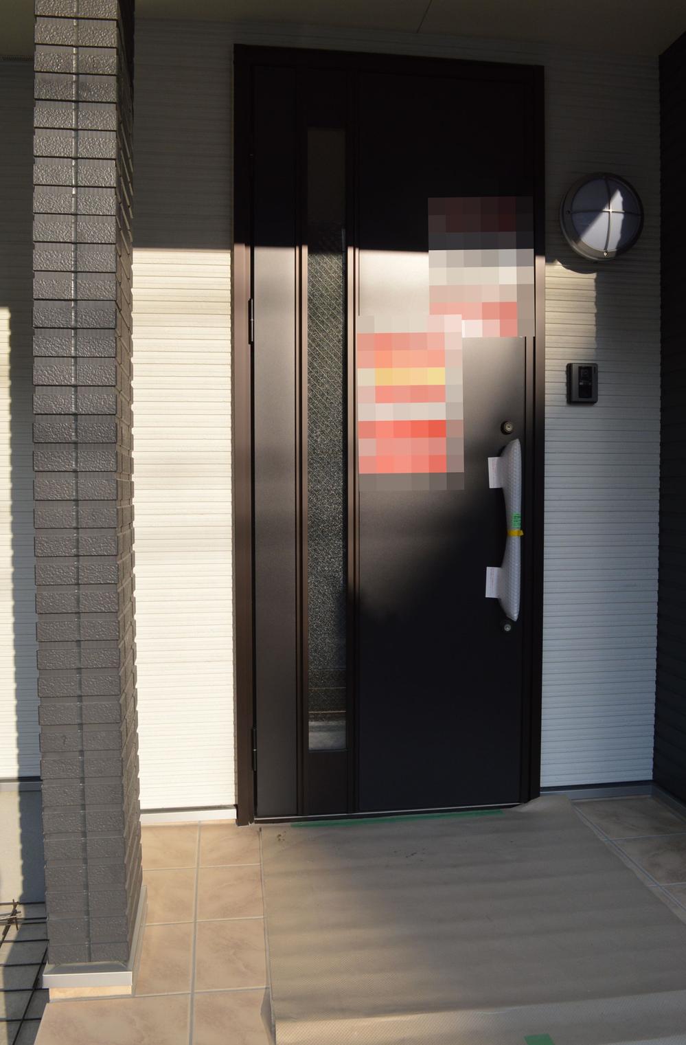 Entrance. Local (11 May 2013) Shooting