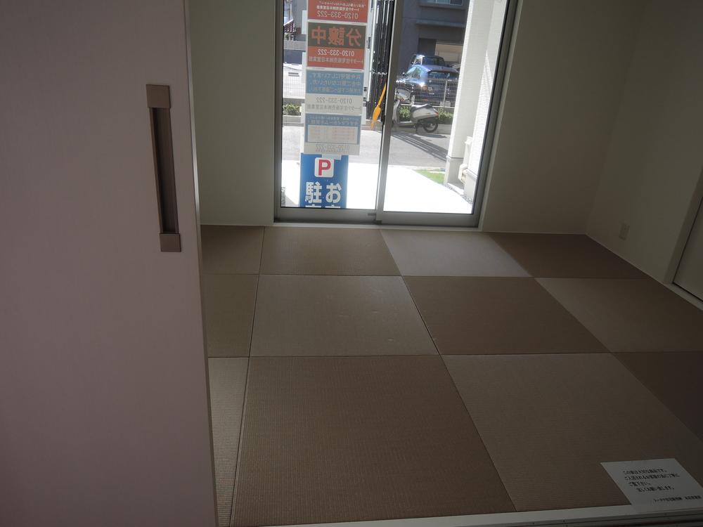 Non-living room. Indoor (10 May 2013) Shooting