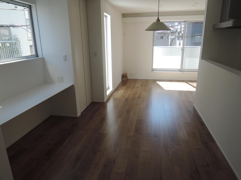 Living. Indoor (10 May 2013) Shooting