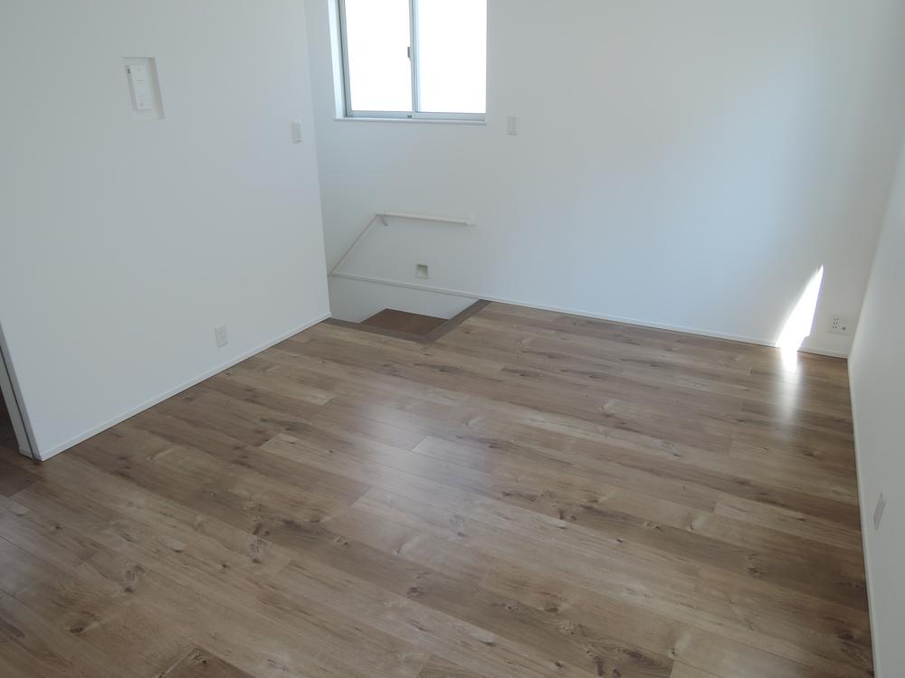 Non-living room. Indoor (10 May 2013) Shooting