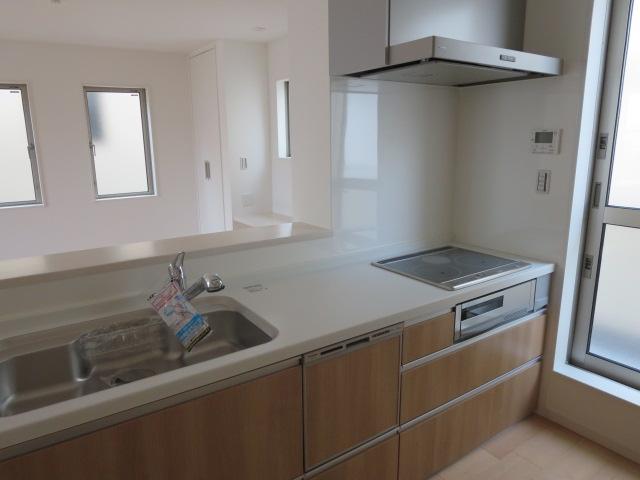 Kitchen. Indoor (July 2013) Shooting