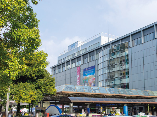 Surrounding environment. JR "Hiroshima Station" (a 12-minute walk / About 920m)