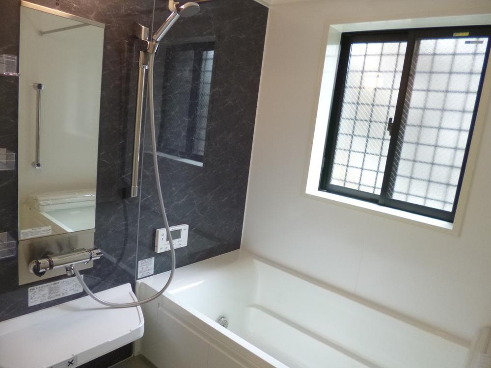 Bathroom. (July 2013) Shooting