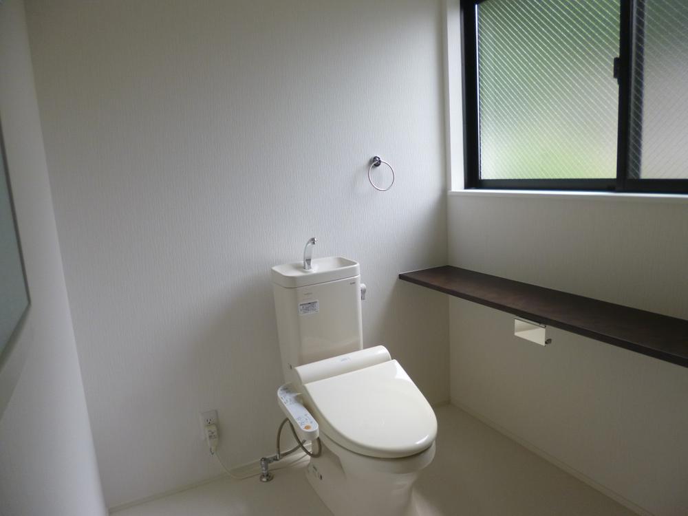 Toilet. (July 2013) Shooting