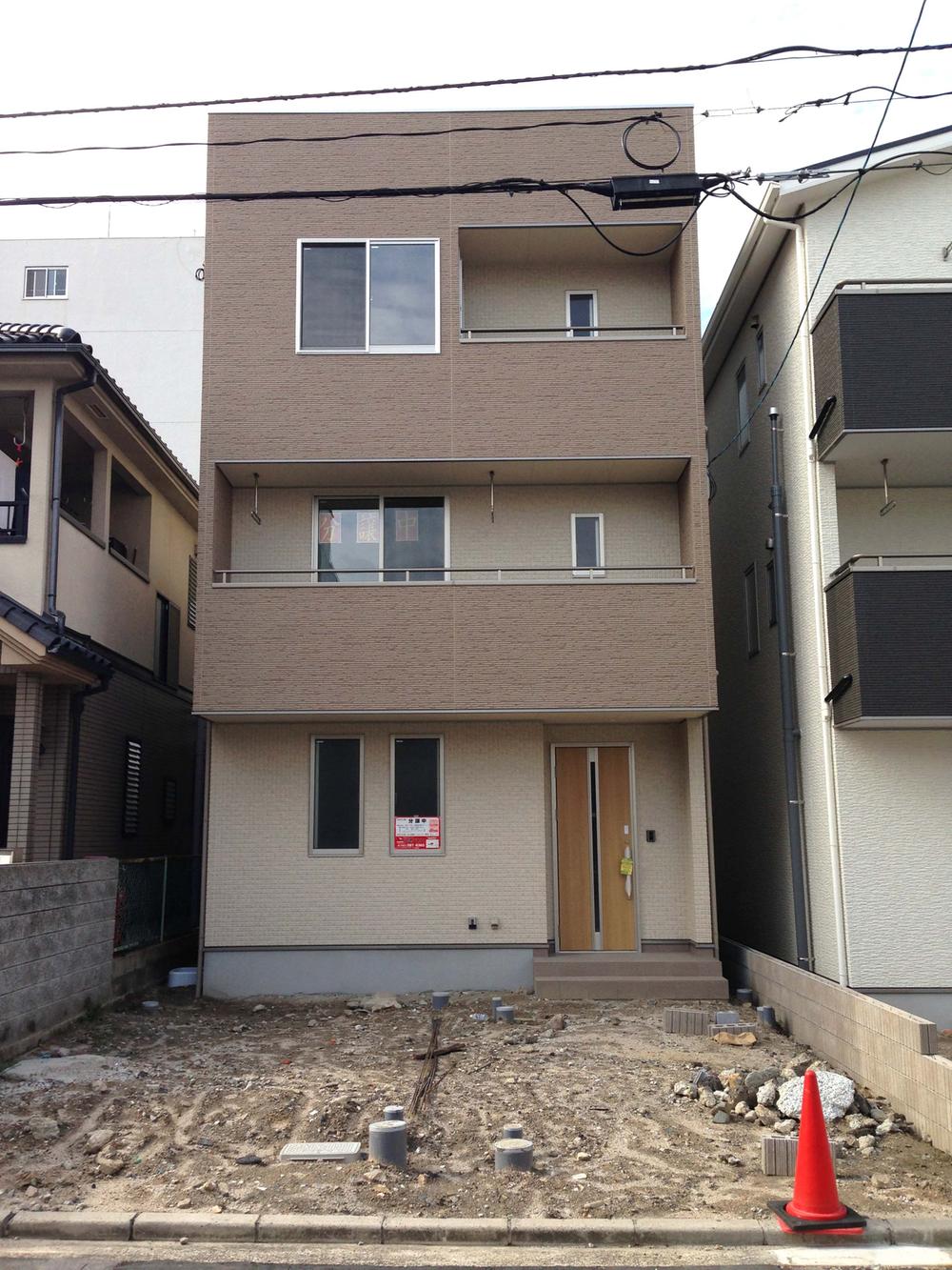 Local appearance photo