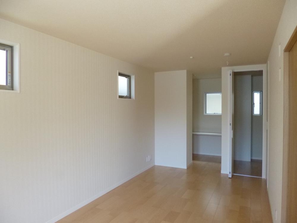 Non-living room. (August 2013) Shooting