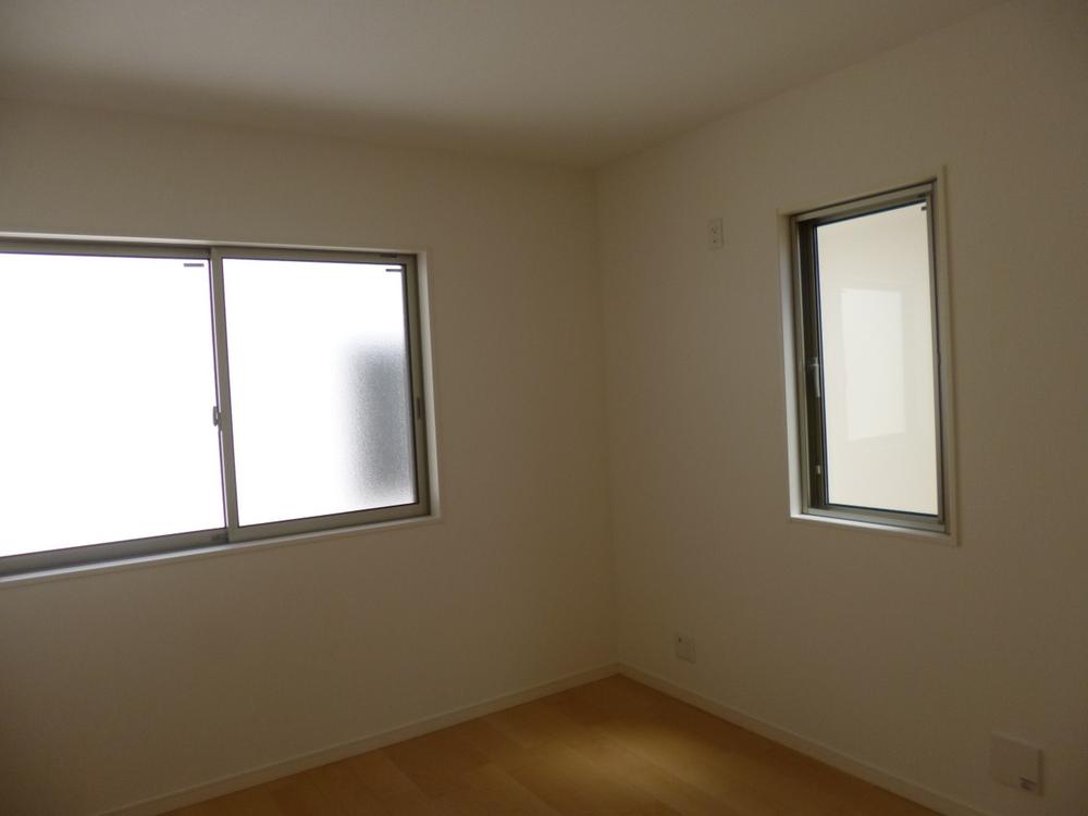 Non-living room. (August 2013) Shooting