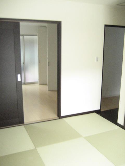 Non-living room. Japanese-style room 6 quires