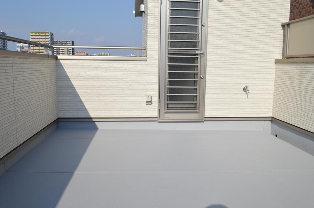 Balcony. Local (11 May 2013) Shooting