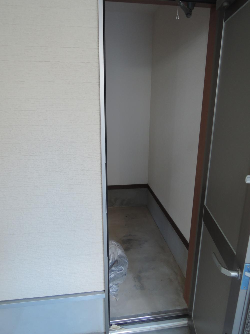 Receipt. Local (11 May 2013) Shooting