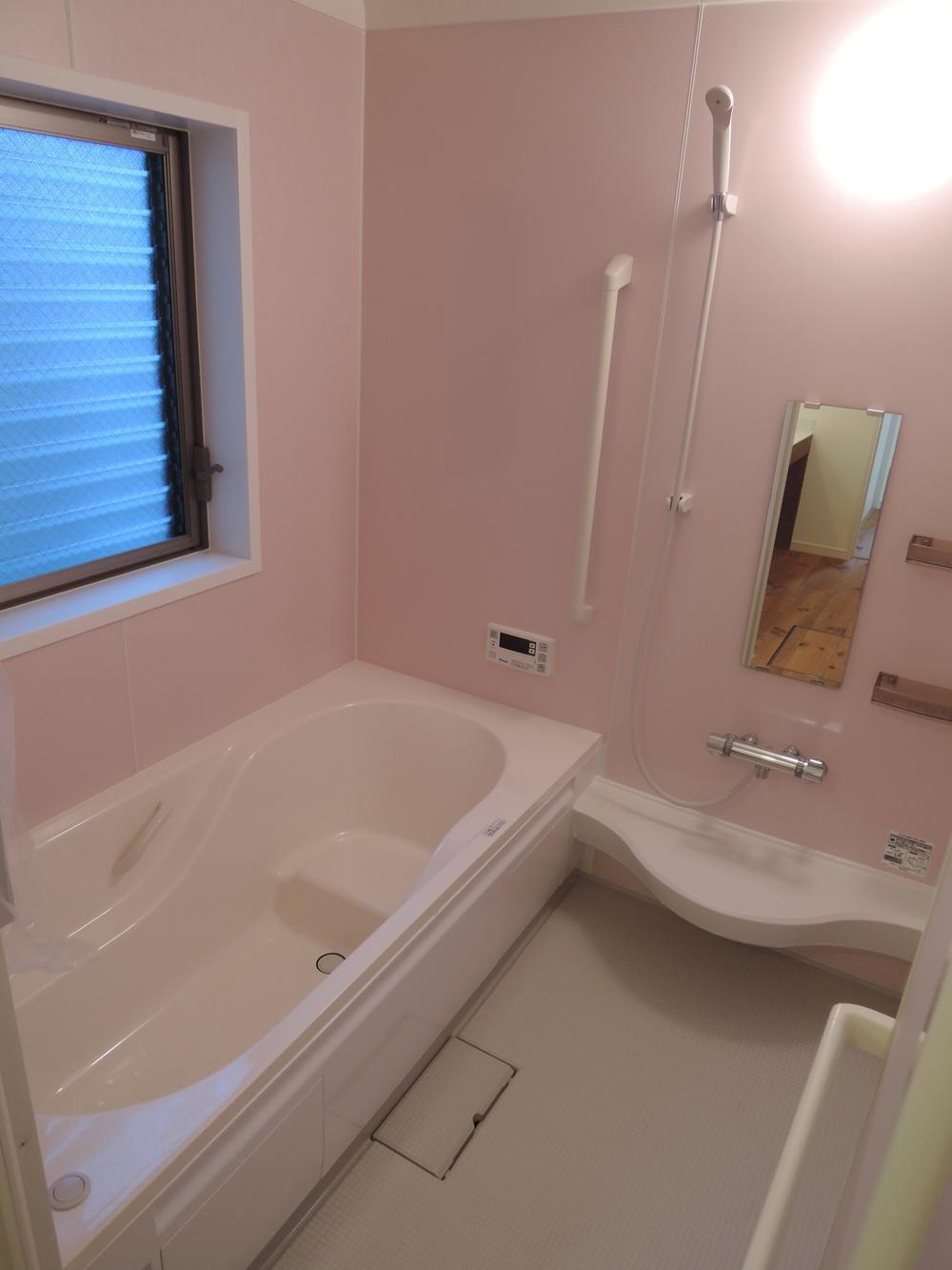 Bathroom. Indoor (12 May 2013) Shooting