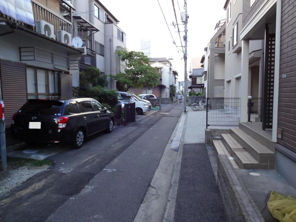 Local photos, including front road. Local (September 2013) Shooting