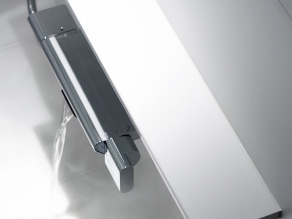 Bathing-wash room.  [Visor counter] New shape counter that was bright and refreshing.