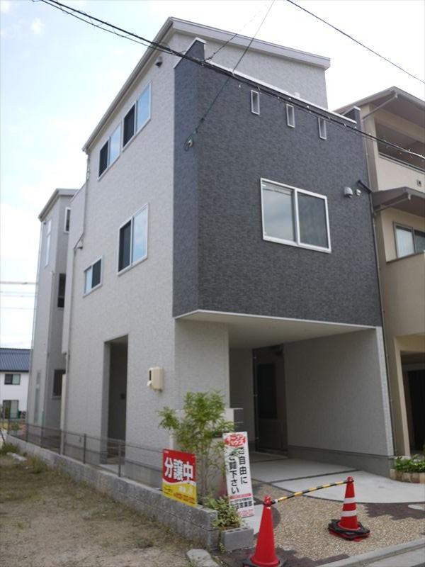 Local appearance photo