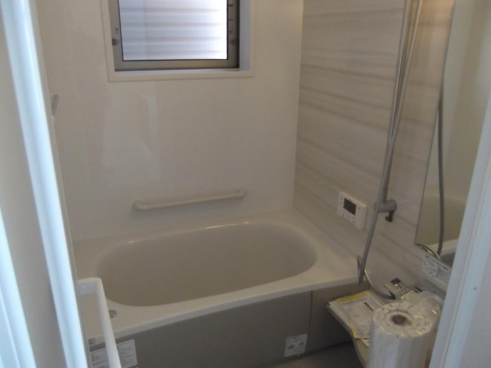 Bathroom. Indoor (11 May 2013) Shooting