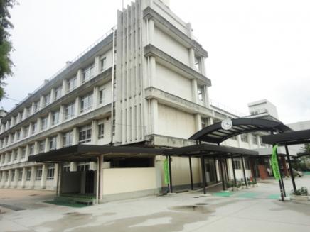 Junior high school. 1101m to Hiroshima City Museum of Ujina Junior High School