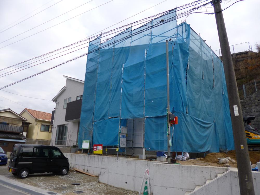 Local appearance photo. Local (12 May 2013) Shooting