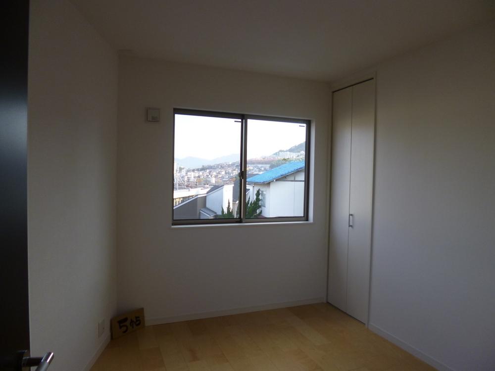 Non-living room. (November 2013) Shooting