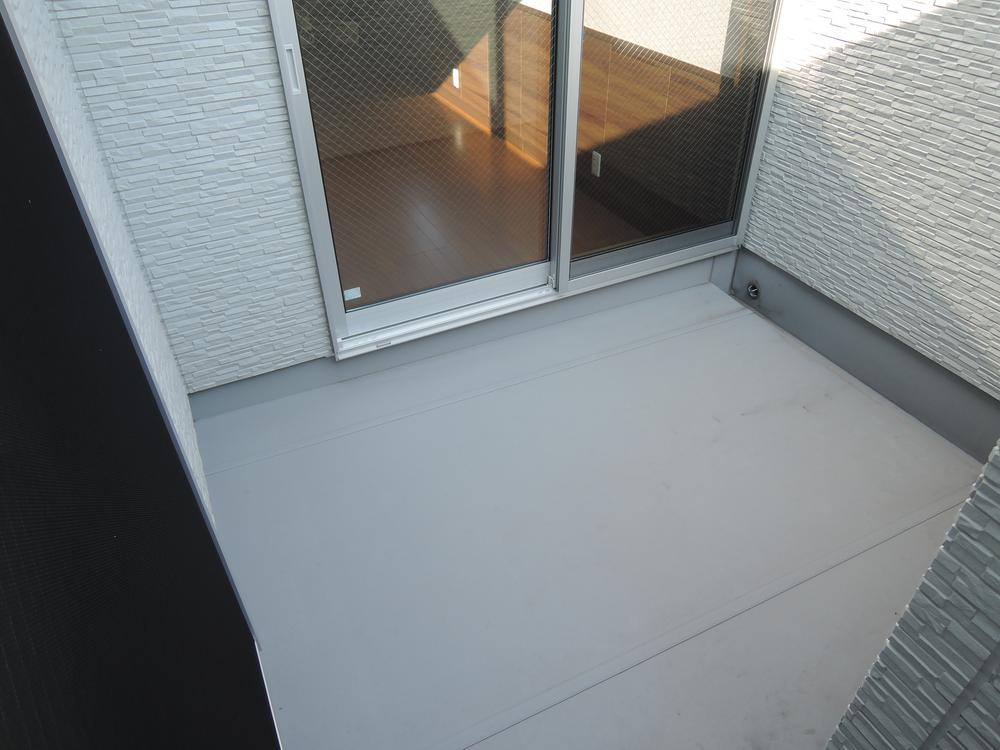 Balcony. Local (10 May 2013) Shooting