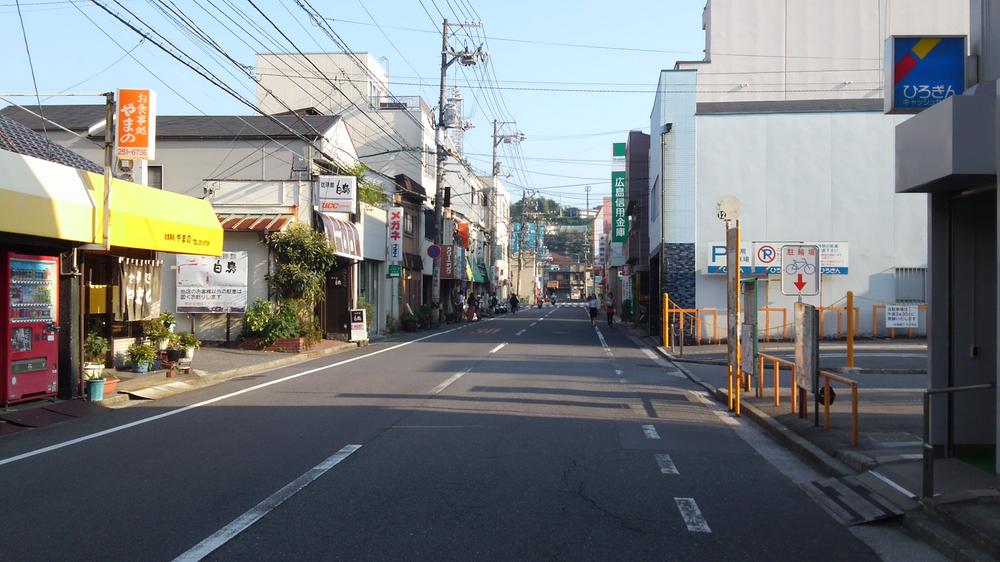 Local photos, including front road. Local (September 2013) Shooting