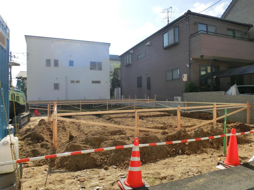 Local appearance photo. Local (11 May 2013) Shooting