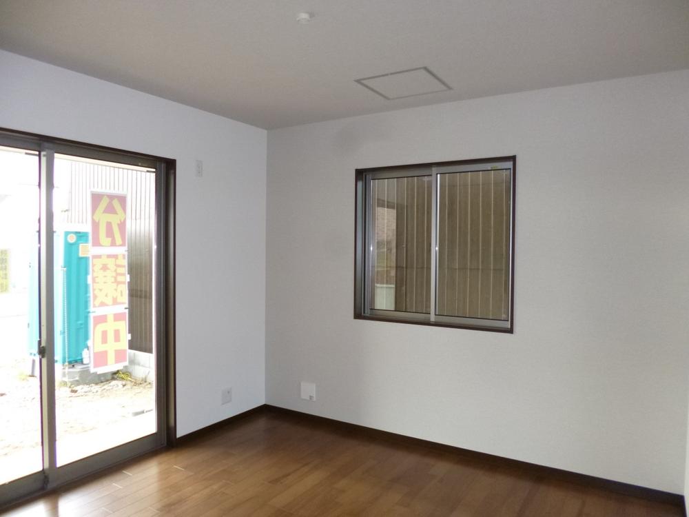 Non-living room. (October 2013) Shooting