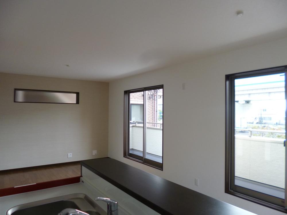 Living. (October 2013) Shooting