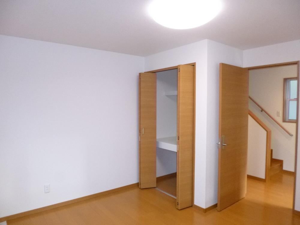 Non-living room. (November 2013) Shooting