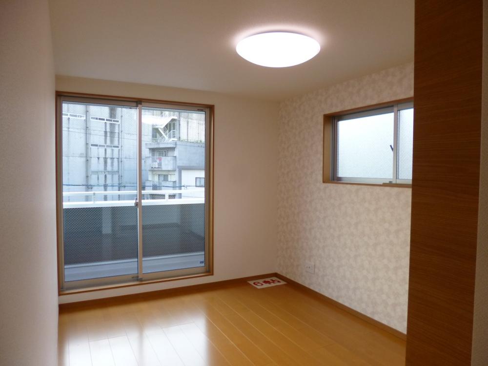 Non-living room. (November 2013) Shooting