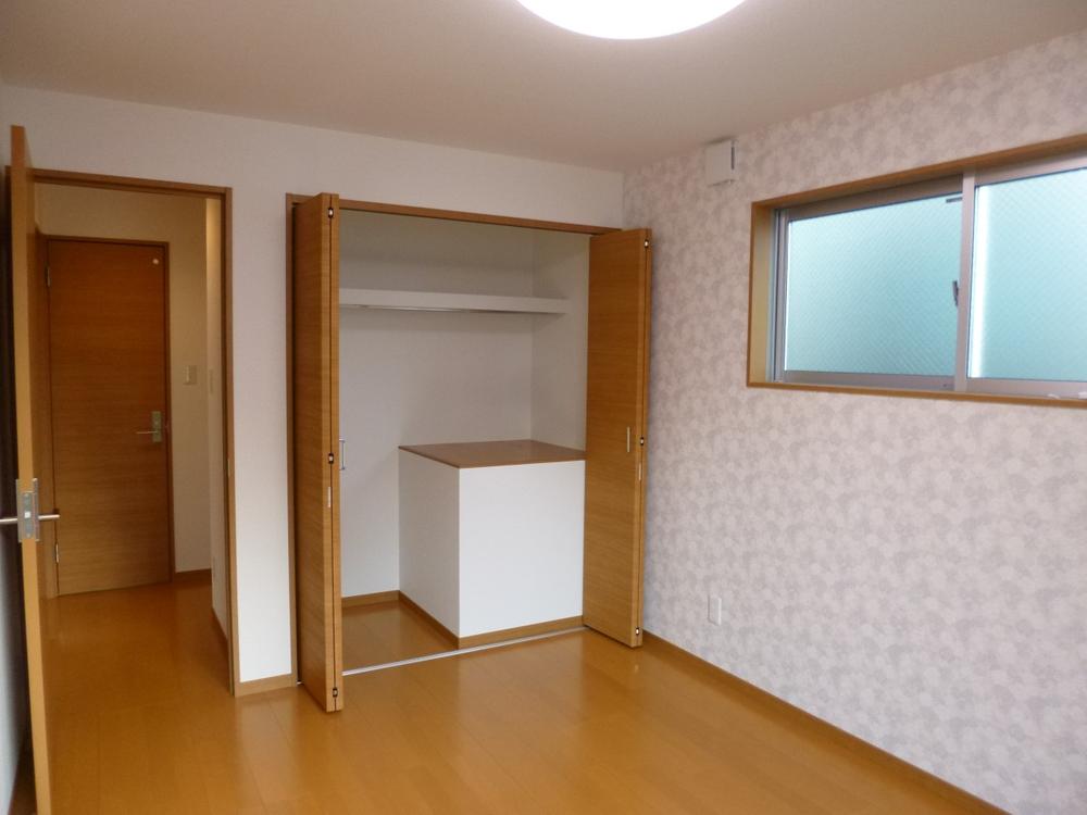 Non-living room. (November 2013) Shooting