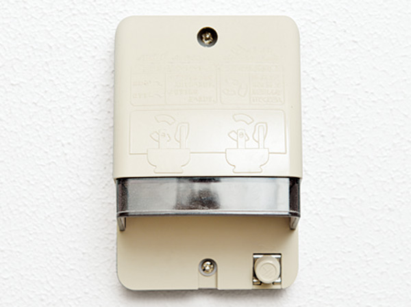 balcony ・ terrace ・ Private garden.  [Balcony outlet] Also set up a waterproof outlet (2 burners) on the balcony.