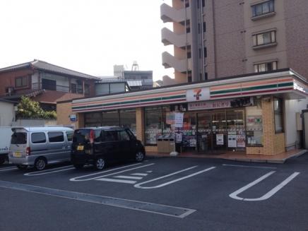 Convenience store. Seven-Eleven 589m to Hiroshima Prefecture hospital west shop
