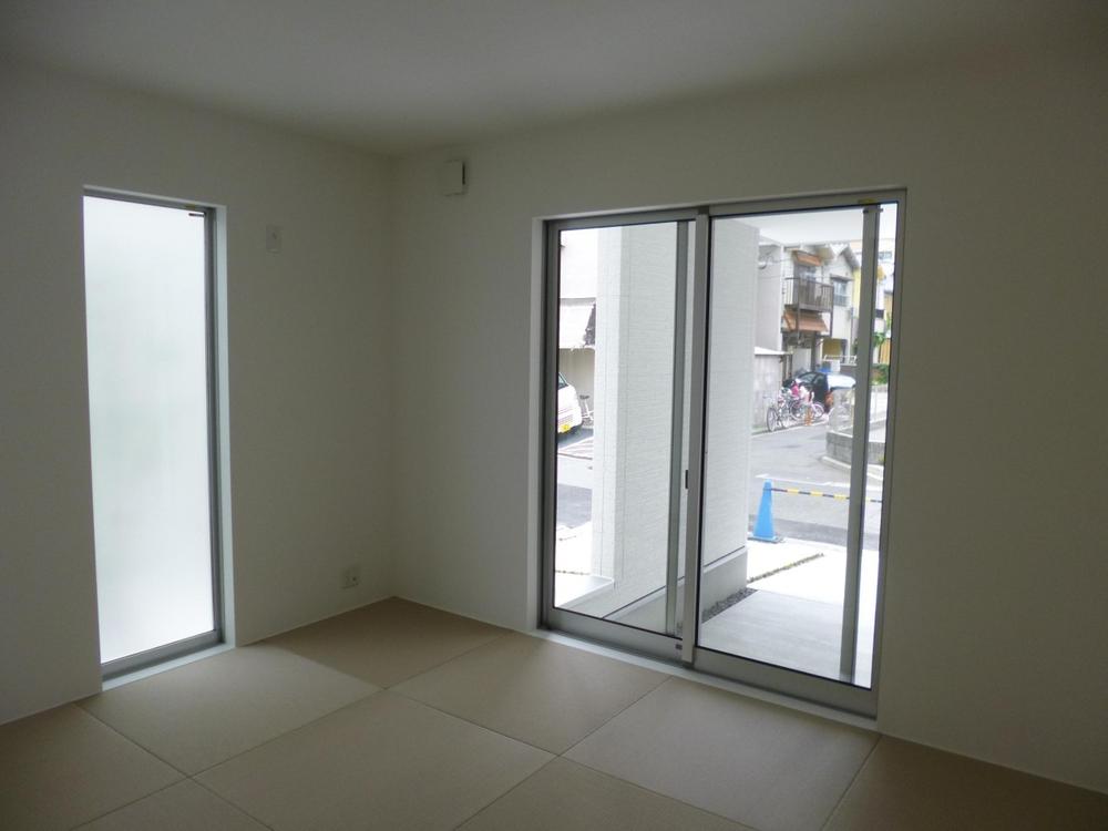 Non-living room. (July 2013) Shooting