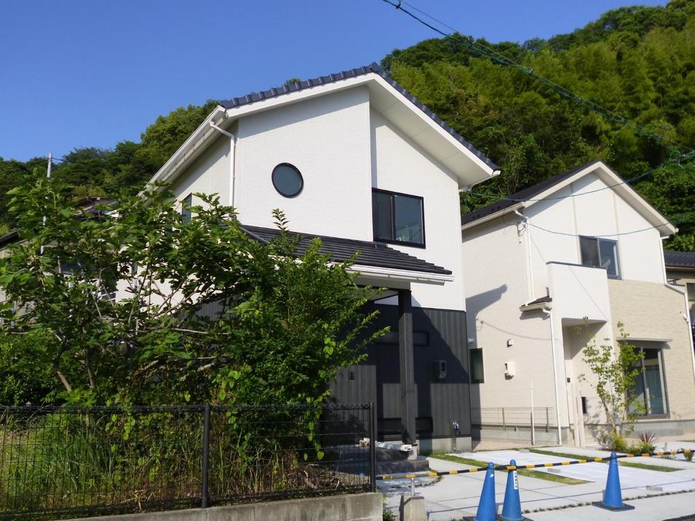 Local appearance photo. (June 2013) Shooting