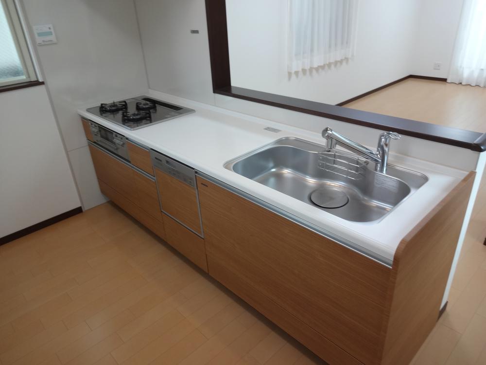 Kitchen. Indoor (12 May 2013) Shooting Second floor kitchen