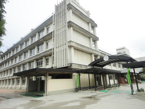 Junior high school. Ujina 1481m until junior high school