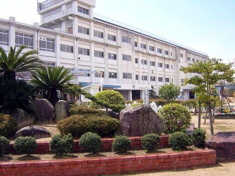 Primary school. 868m to Hiroshima Municipal Koganeyama Elementary School