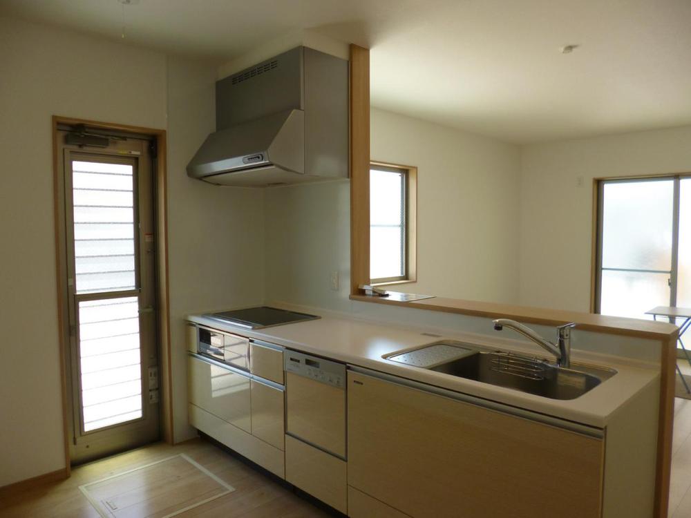 Kitchen. (June 2013) Shooting