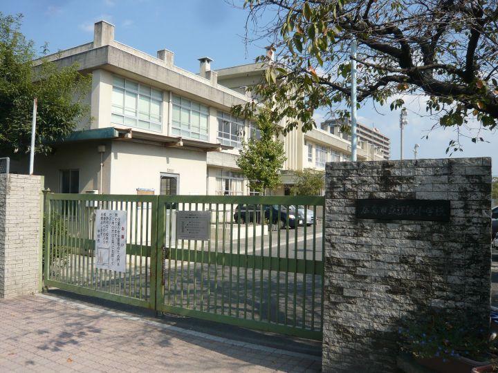 Primary school. 499m to Hiroshima Municipal Eba Elementary School