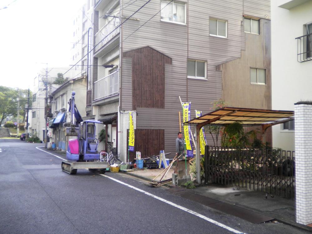 Local appearance photo. Local (11 May 2013) Shooting