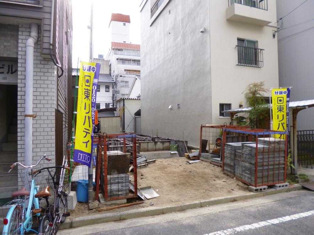 Local appearance photo. Local (11 May 2013) Shooting