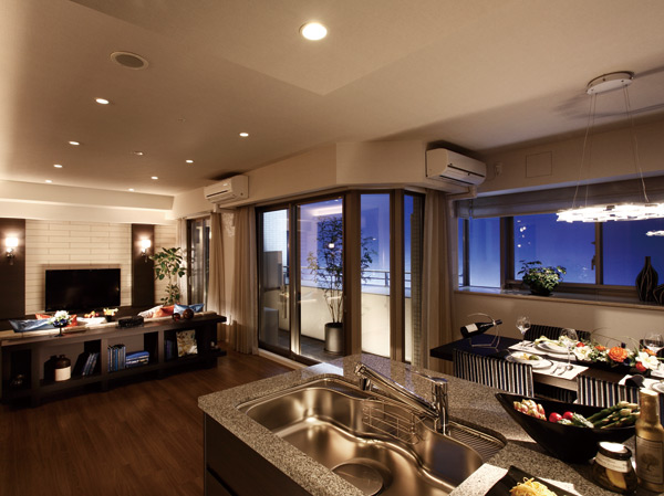 Living.  [living ・ dining ・ kitchen] About 24.8 tatami large space of. Enjoy beautiful views, Photos of the wide span design point (below the web is model room (C1 type menu plan 3 ・ Stately Modern ・ Premier Specifications: application deadline Yes ・ Which was free of charge) shooting (January 2013), Air conditioning ・ Fixtures furniture ・ illumination ・ Decorative accessories such as option (paid) and is also included. Also, Photo was added to the CG processing, In fact a slightly different)