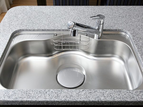 Kitchen. Low noise sink