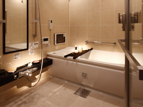 Bathing-wash room.  [Bathroom] Mist sauna home Este can enjoy Ya, High-performance shower head other such as an air-in shower, Adopt the equipment to enhance the usability and relaxation effect