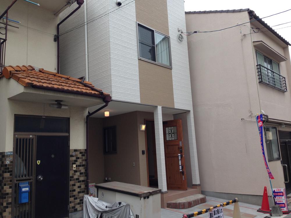 Local appearance photo