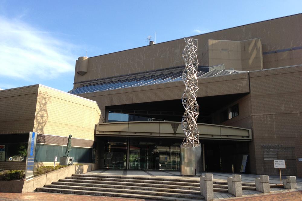 Other. Neighborhood facilities: Prefectural Library