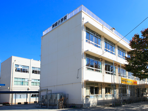 Surrounding environment. Hiroshima Municipal Kanzaki elementary school (about 450m, 6-minute walk)