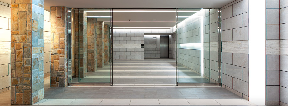 Design with the aim of reification of "simple modern" and "sophisticated presence.". (Entrance Rendering)