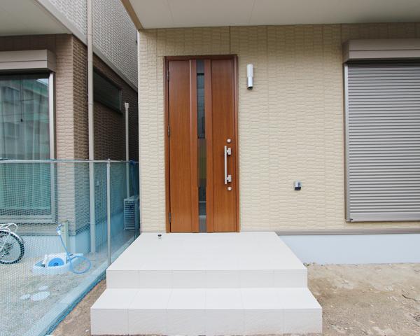 Local appearance photo. Front door